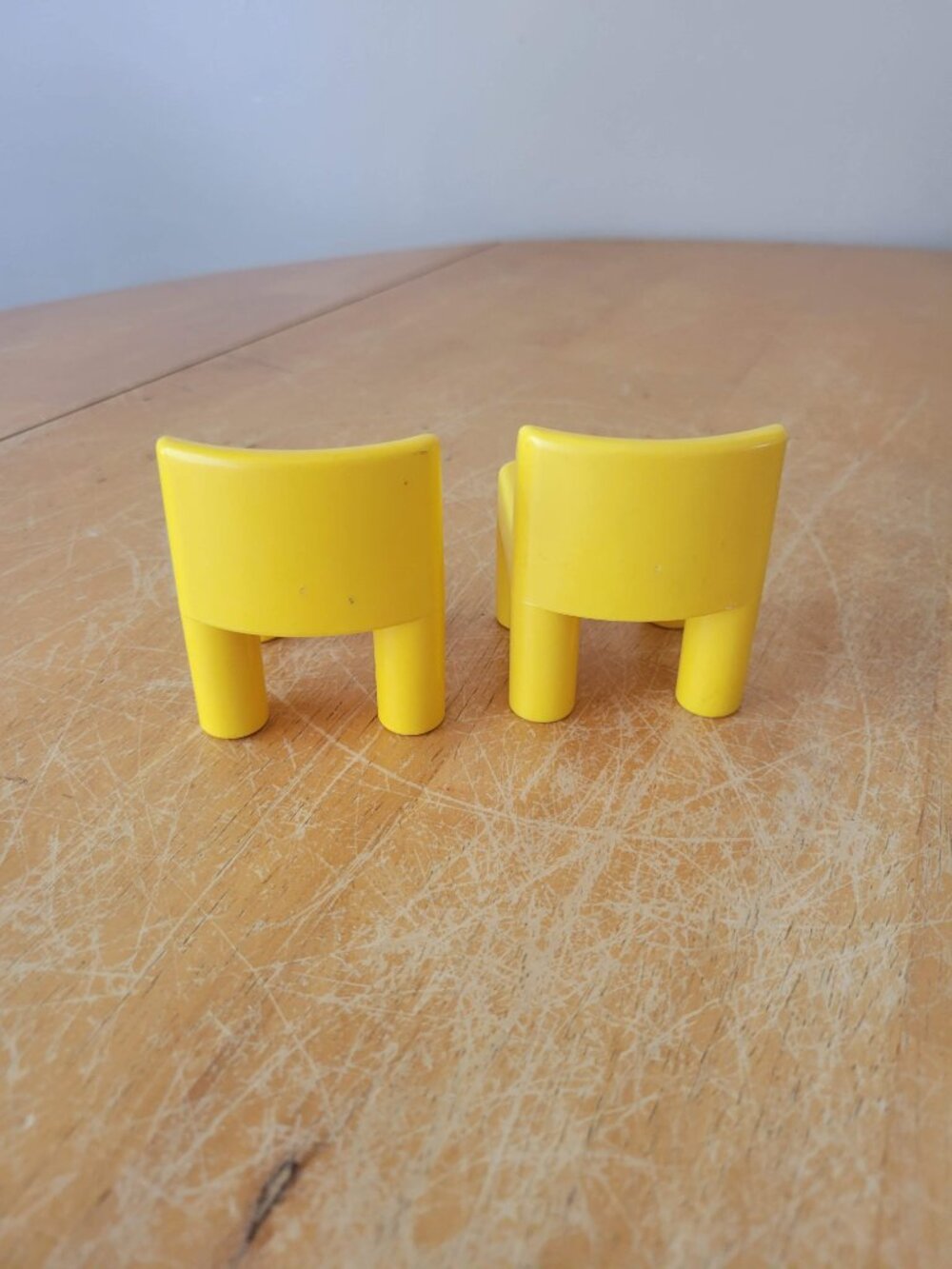 Vintage Little Tikes Dollhouse Furniture,  Kitchen Green Table + 2 Yellow Chairs - Picture 5 of 12